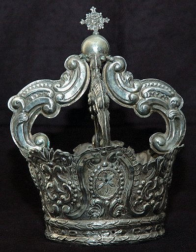 9HT0068a.jpg - Bottega siciliana, Corona, argento sbalzato e cesellato, sec. XIX.