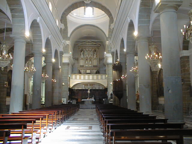 Interno della Chiesa Madre